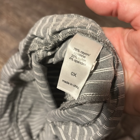 Women’s size xl and 0x dress capri lot - Picture 5 of 7